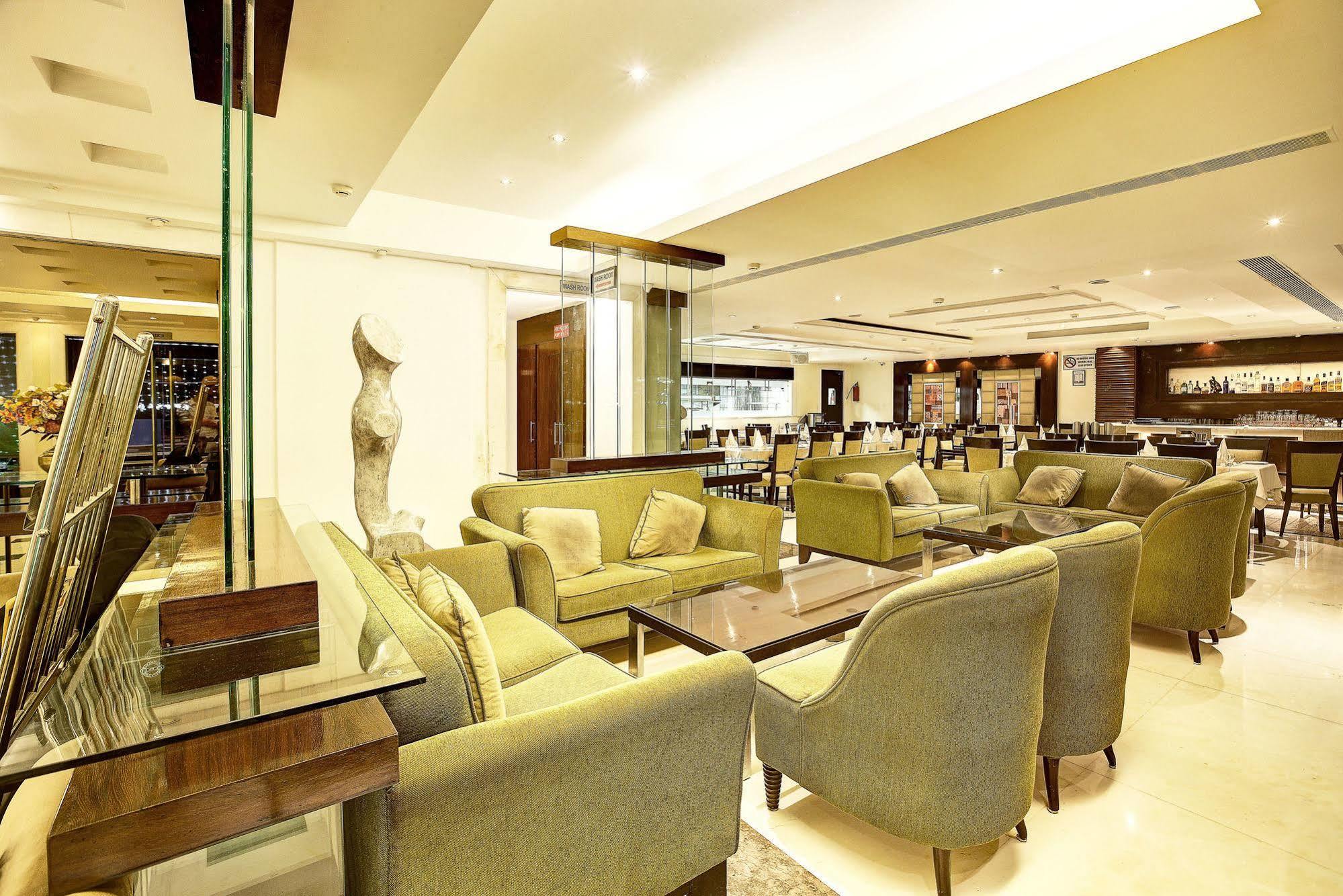 Western Court Chandīgarh Dış mekan fotoğraf
