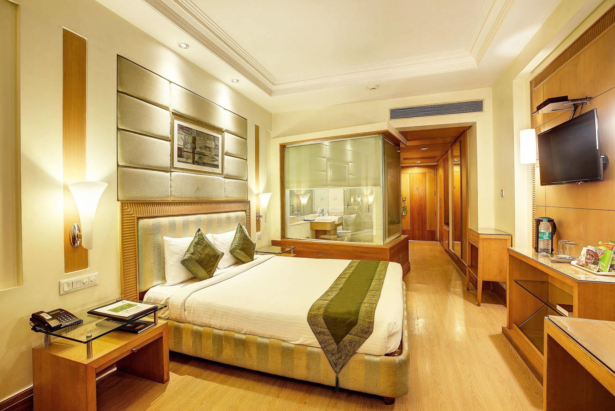 Western Court Chandīgarh Dış mekan fotoğraf